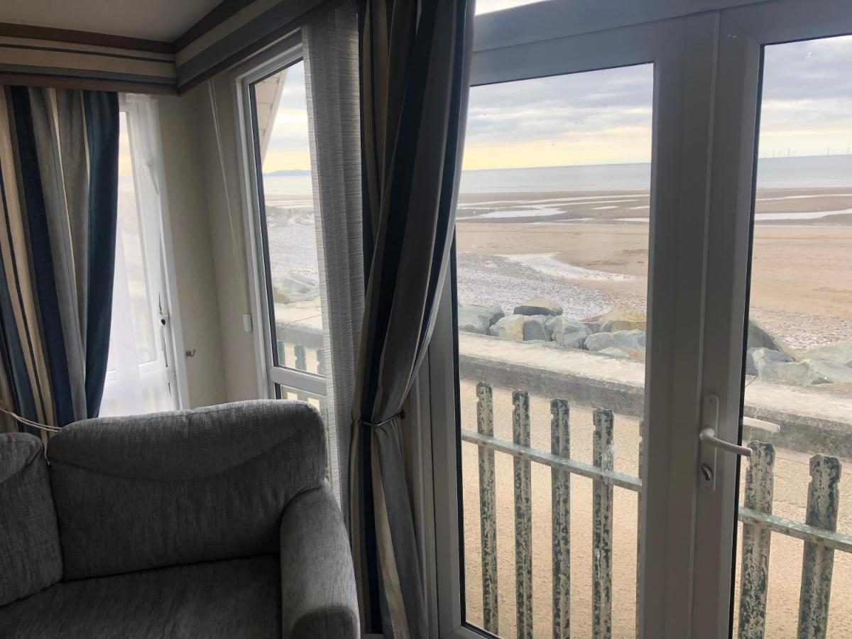 Caravan Hire Golden Sands Sea Front Kinmel Bay Екстер'єр фото