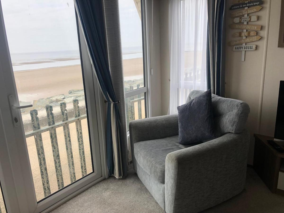 Caravan Hire Golden Sands Sea Front Kinmel Bay Екстер'єр фото