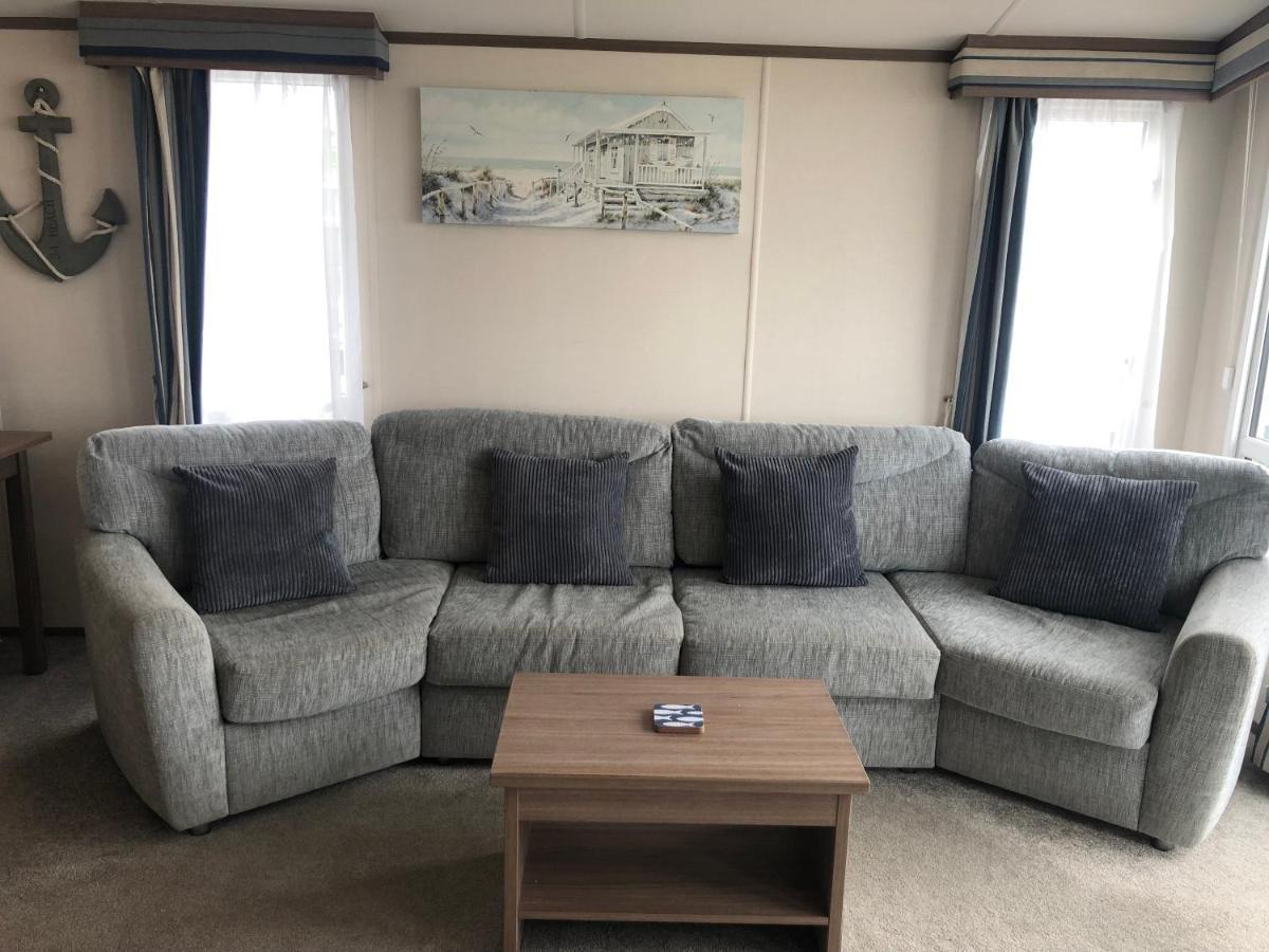 Caravan Hire Golden Sands Sea Front Kinmel Bay Екстер'єр фото