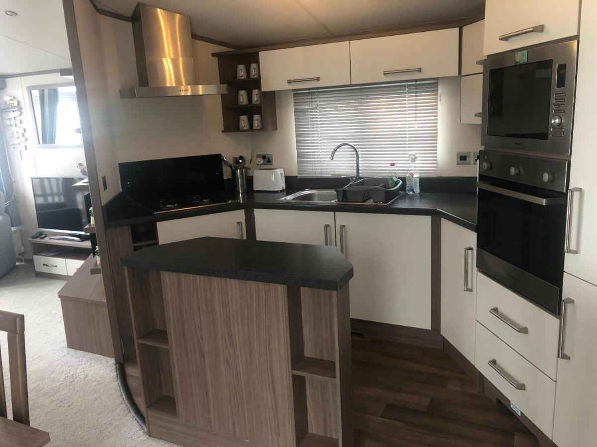 Caravan Hire Golden Sands Sea Front Kinmel Bay Екстер'єр фото