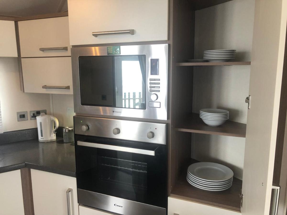 Caravan Hire Golden Sands Sea Front Kinmel Bay Екстер'єр фото