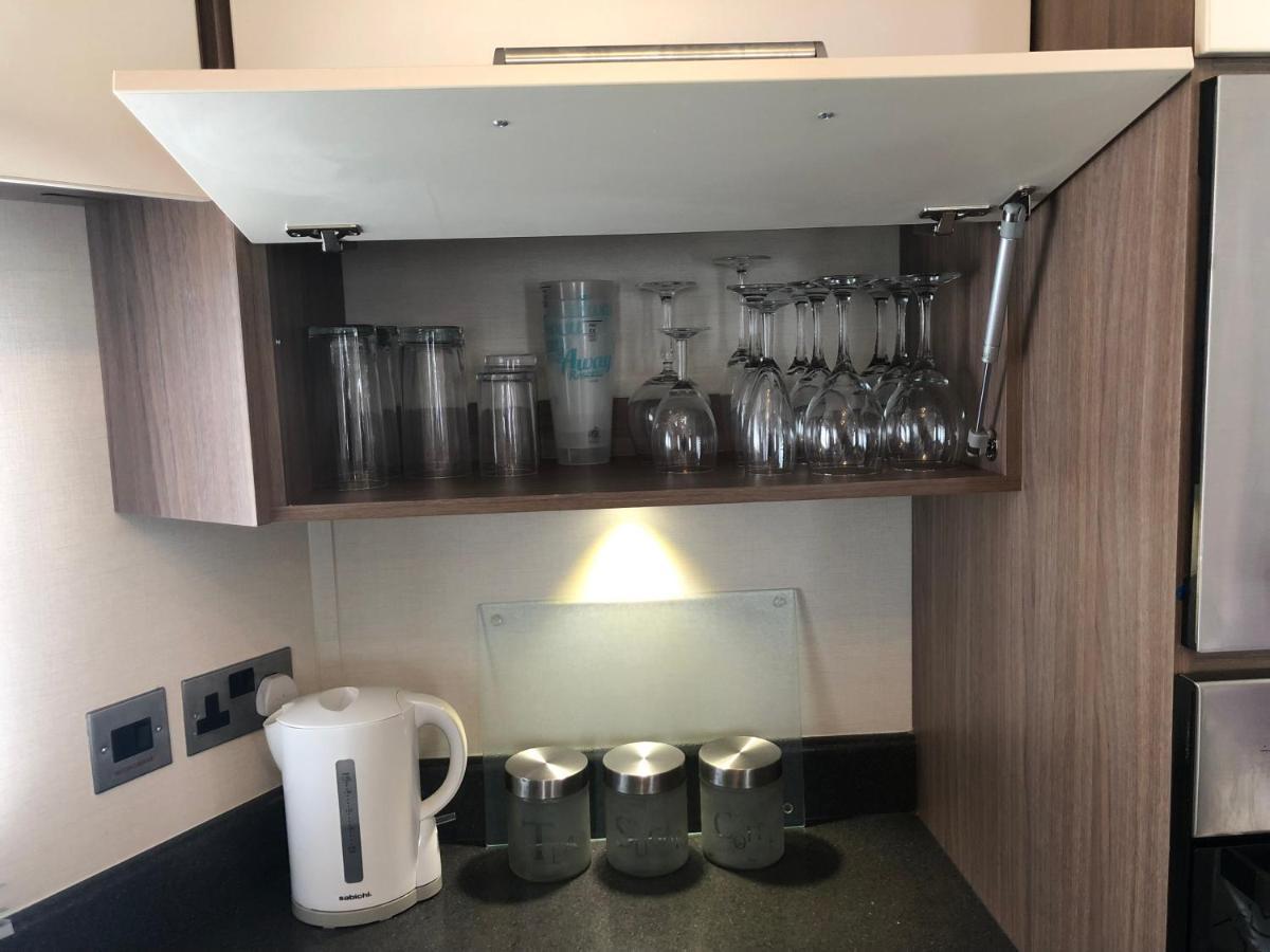 Caravan Hire Golden Sands Sea Front Kinmel Bay Екстер'єр фото