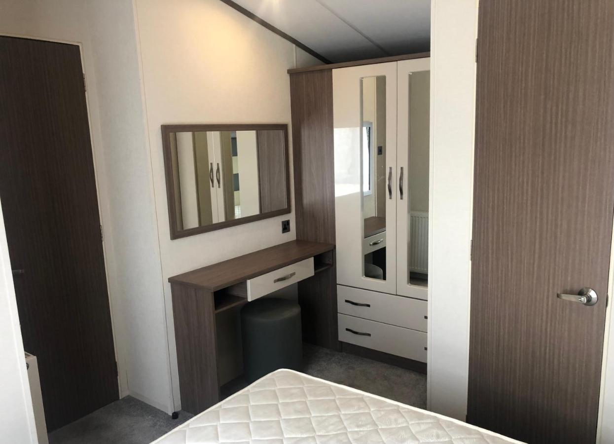 Caravan Hire Golden Sands Sea Front Kinmel Bay Екстер'єр фото
